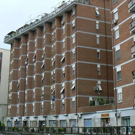 Aparthotel Tourist House 3*