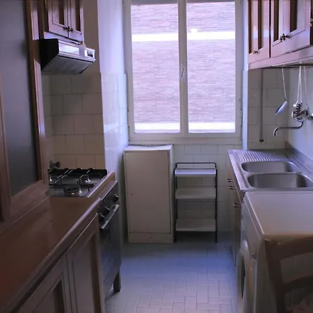 Aparthotel Tourist House Roma