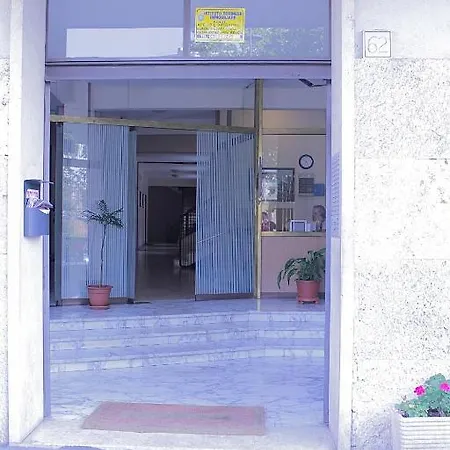Aparthotel Tourist House Roma