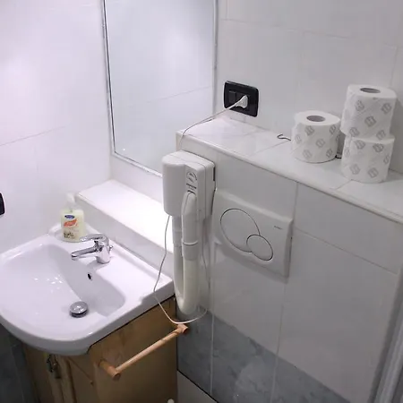 Tourist House Aparthotel 3*